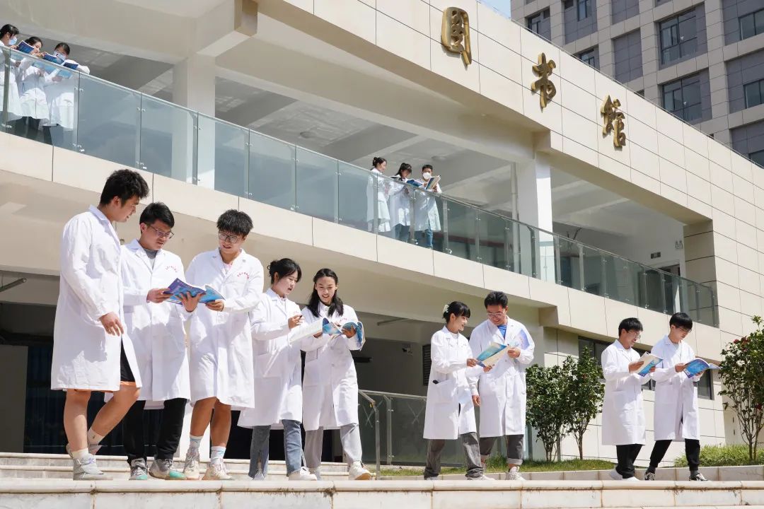 2023年昆明醫(yī)科大學(xué)海源學(xué)院專升本招生簡(jiǎn)章公布！(圖3)